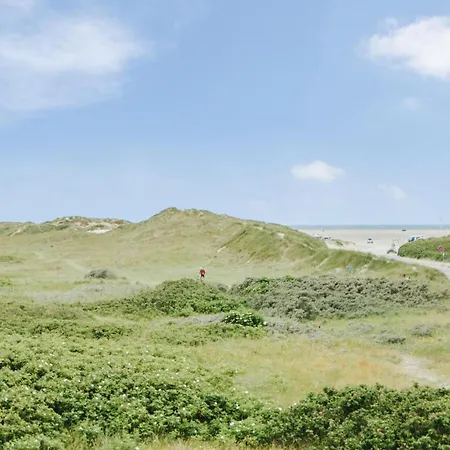 Semesterbostad Beautiful In Romo With Wifi